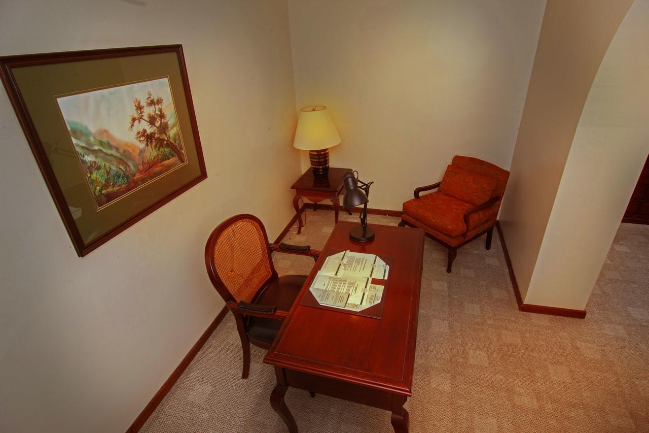 Socialtel Quito Hotel Ngoại thất bức ảnh